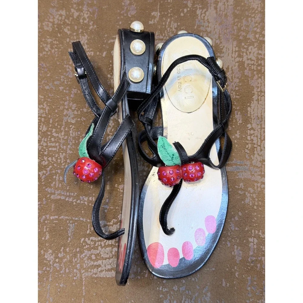 Gucci Cherry Crystal Pearl Leather Thong Sandals Black White Pink‎ Size 36